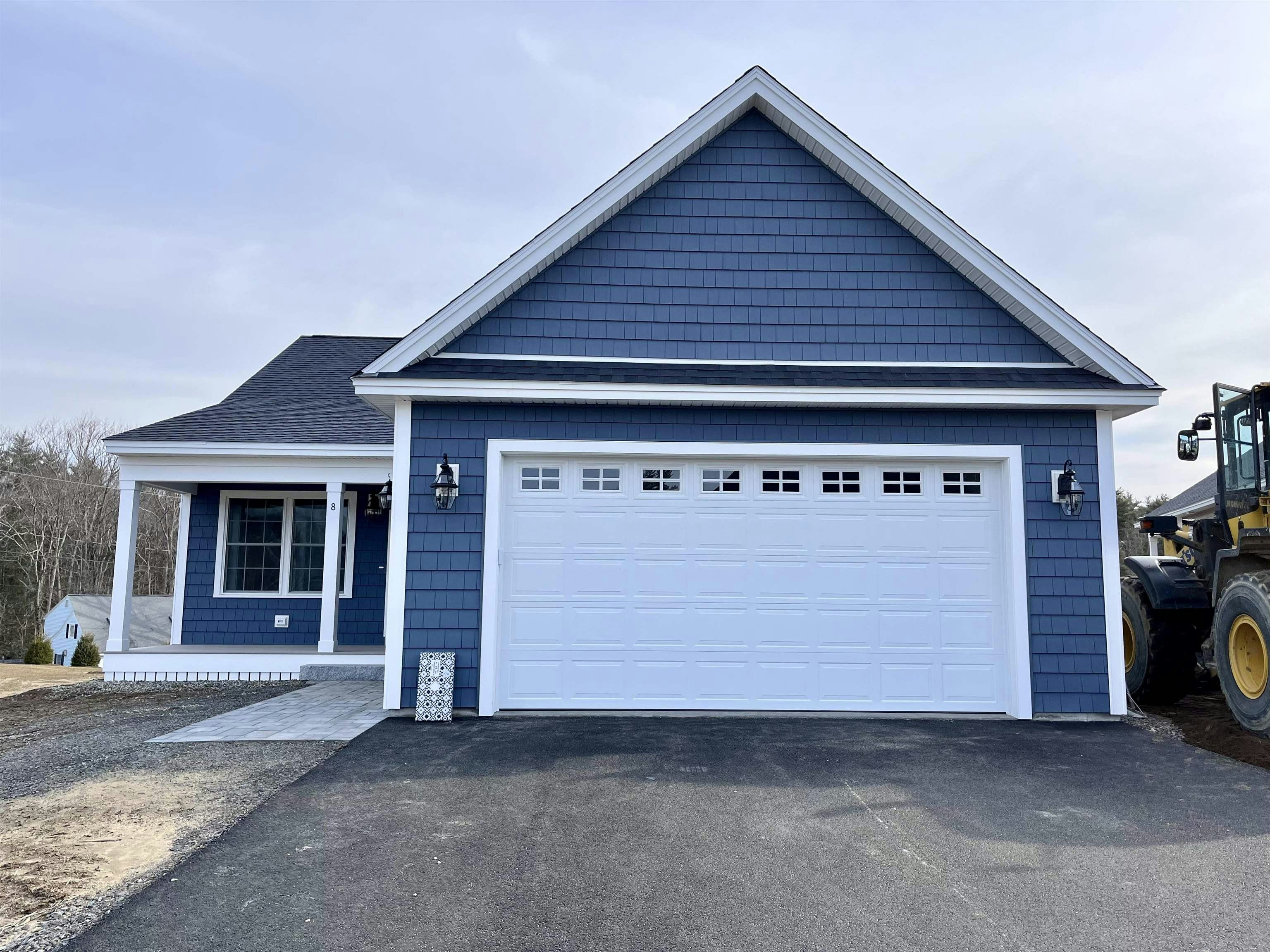 8 Huckleberry Avenue 64