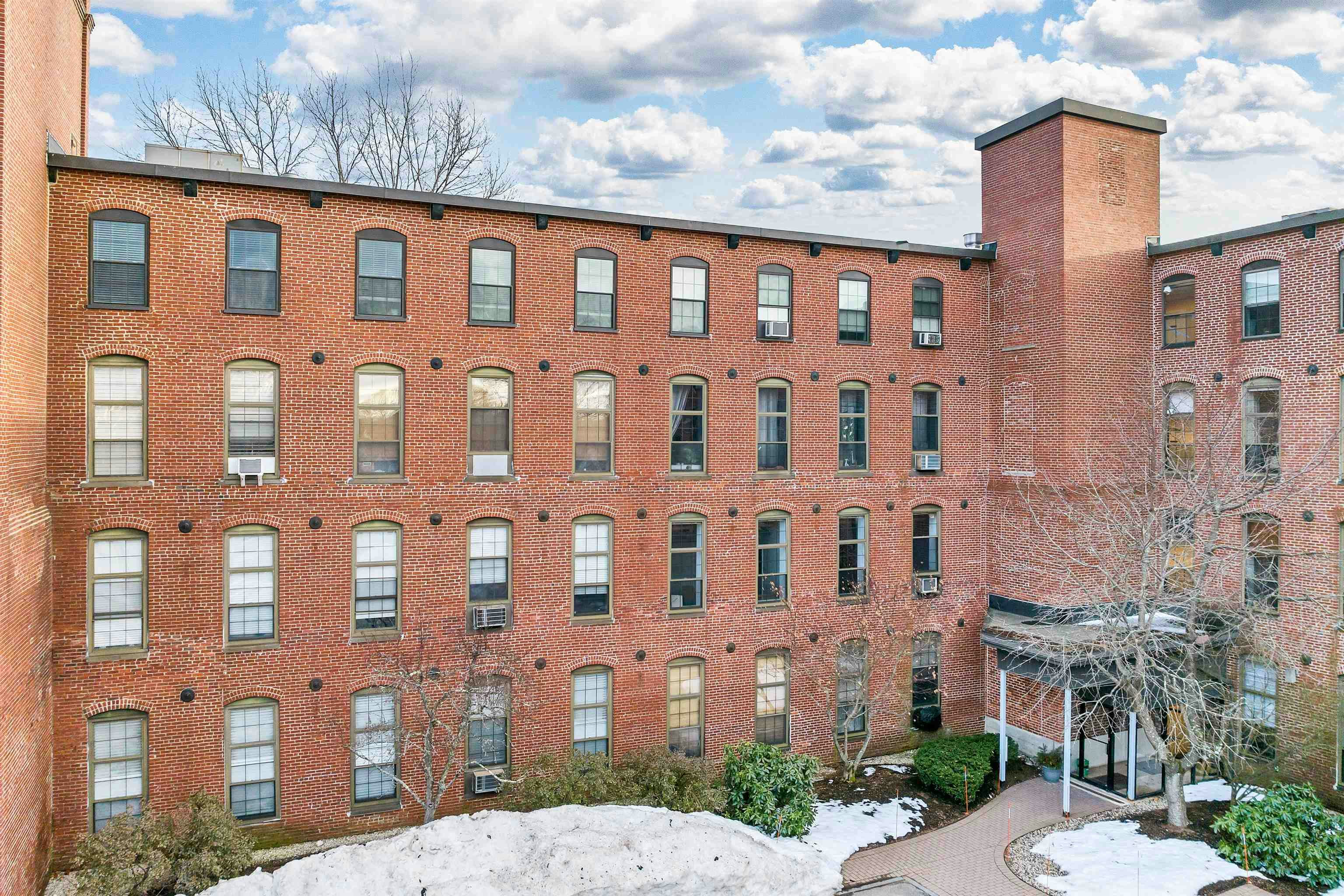 156 Front Street 209