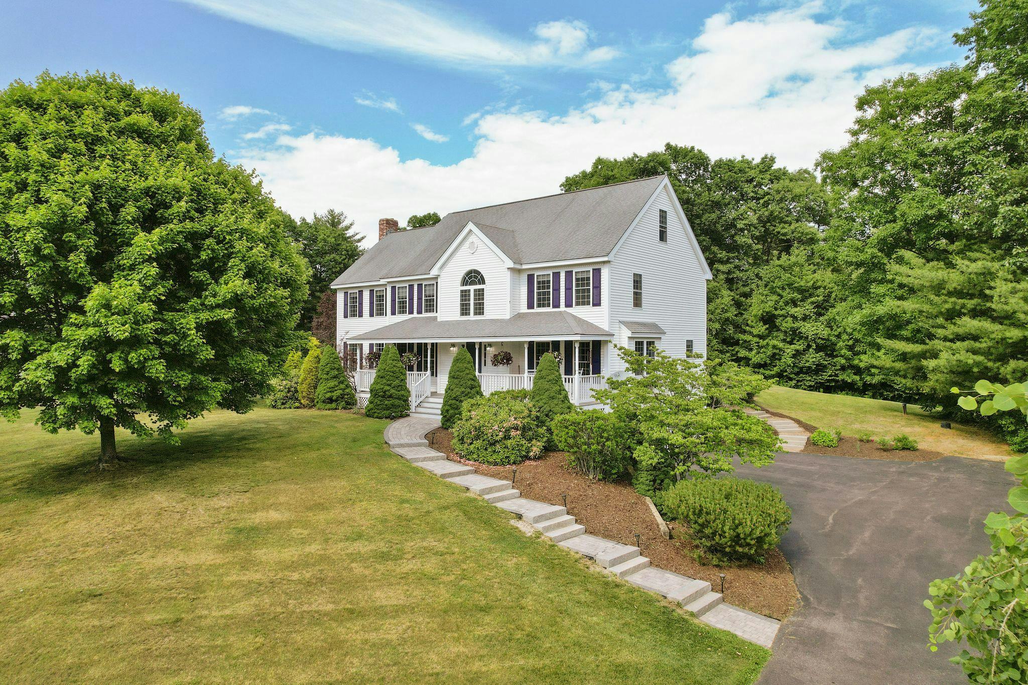 22 Bunker Hill Drive