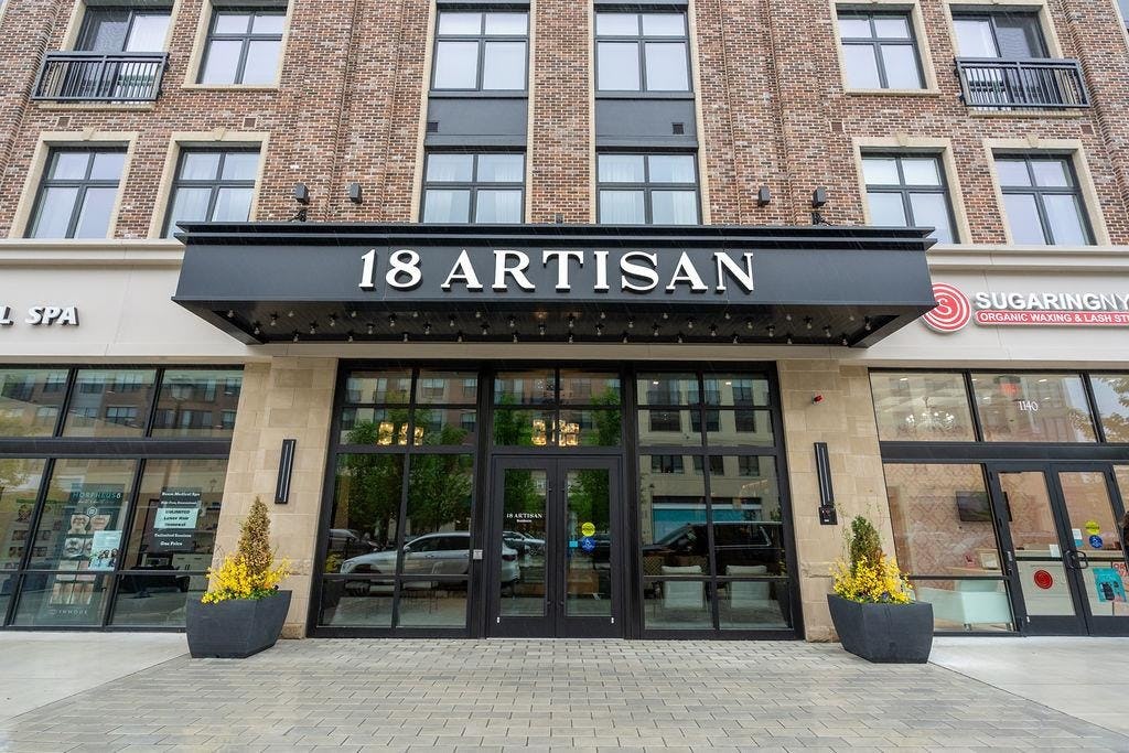 18 Artisan Drive 417